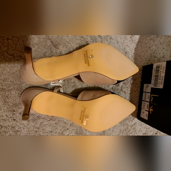 Lulus black and tan sling back heels - Picture 5 of 6